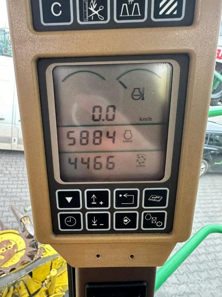 John Deere 7300 Foragers