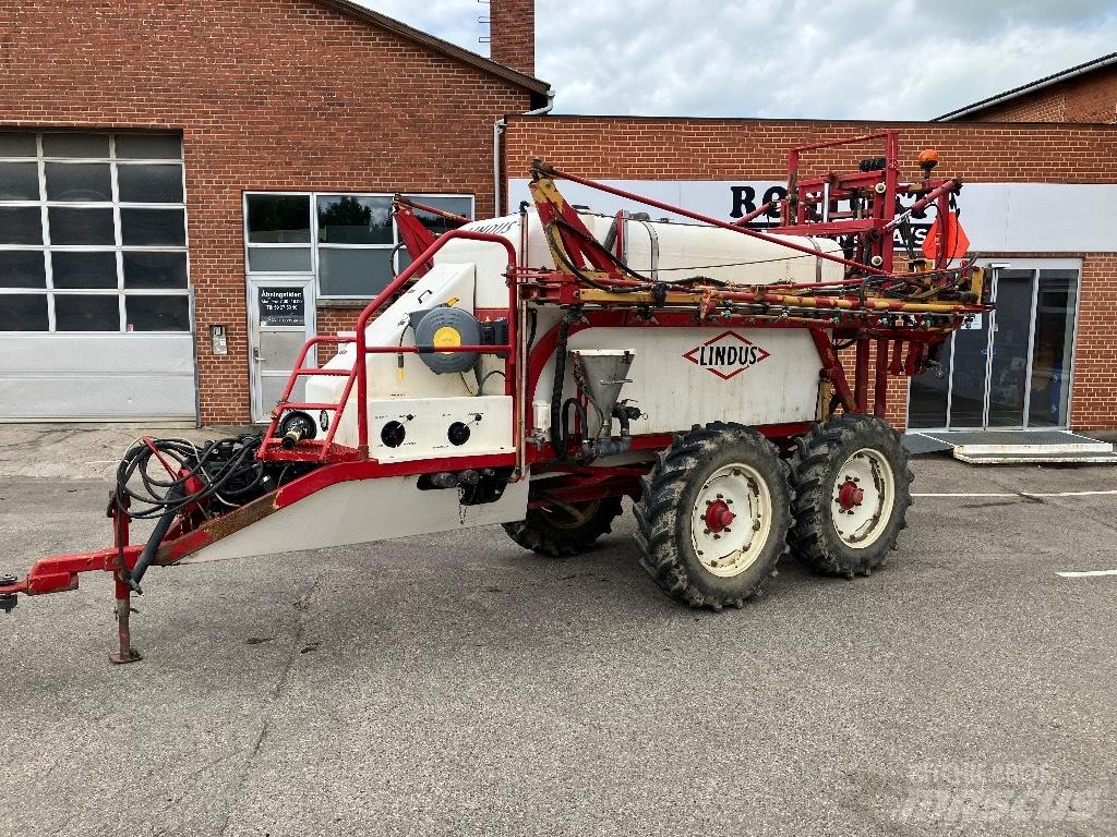 Lindus 4000 24 meter Trailed sprayers
