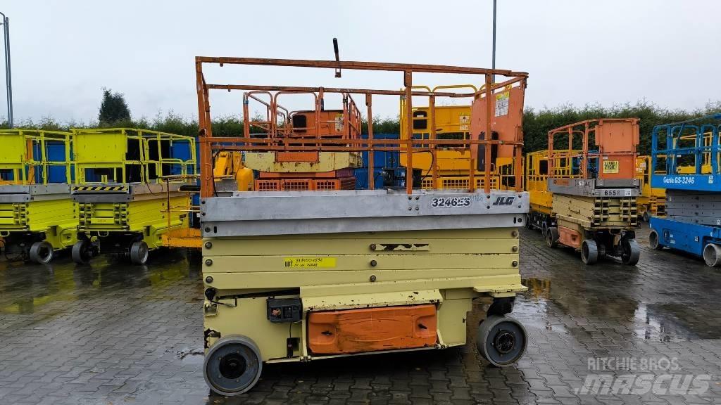 JLG 3246 ES Scissor Lifts