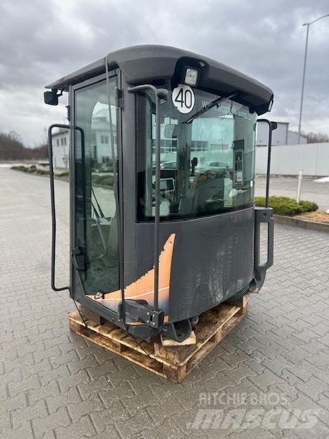 CASE 721 F USED CAB Forestry Cabin