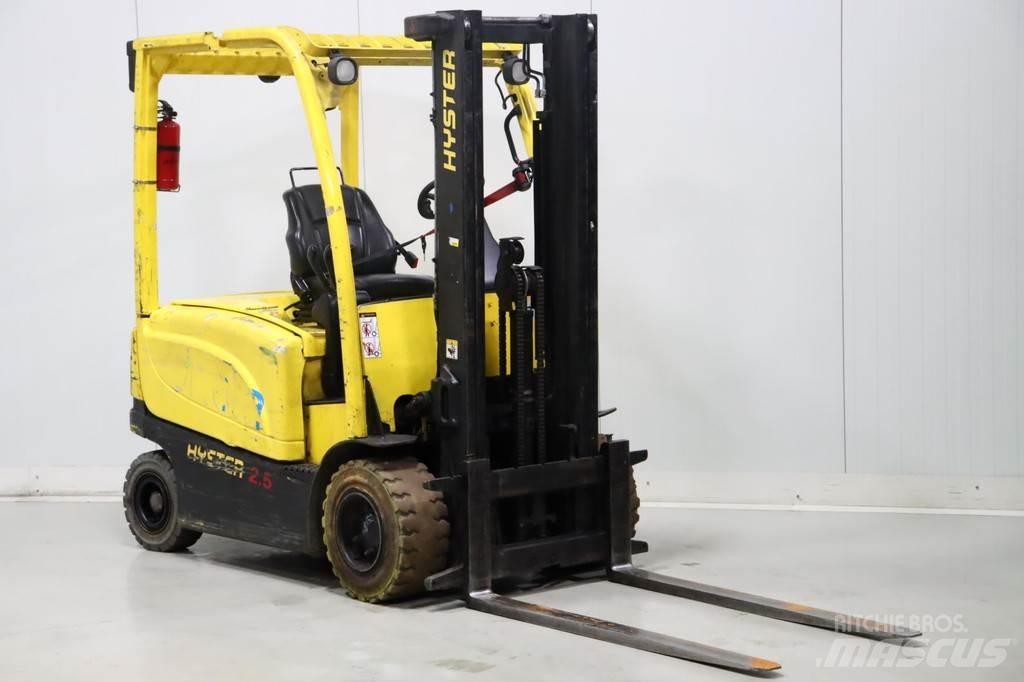 Hyster J2.5XN Electric Forklifts