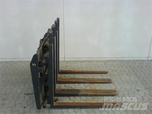 Elm 2HGF3016-0 Bale Clamps
