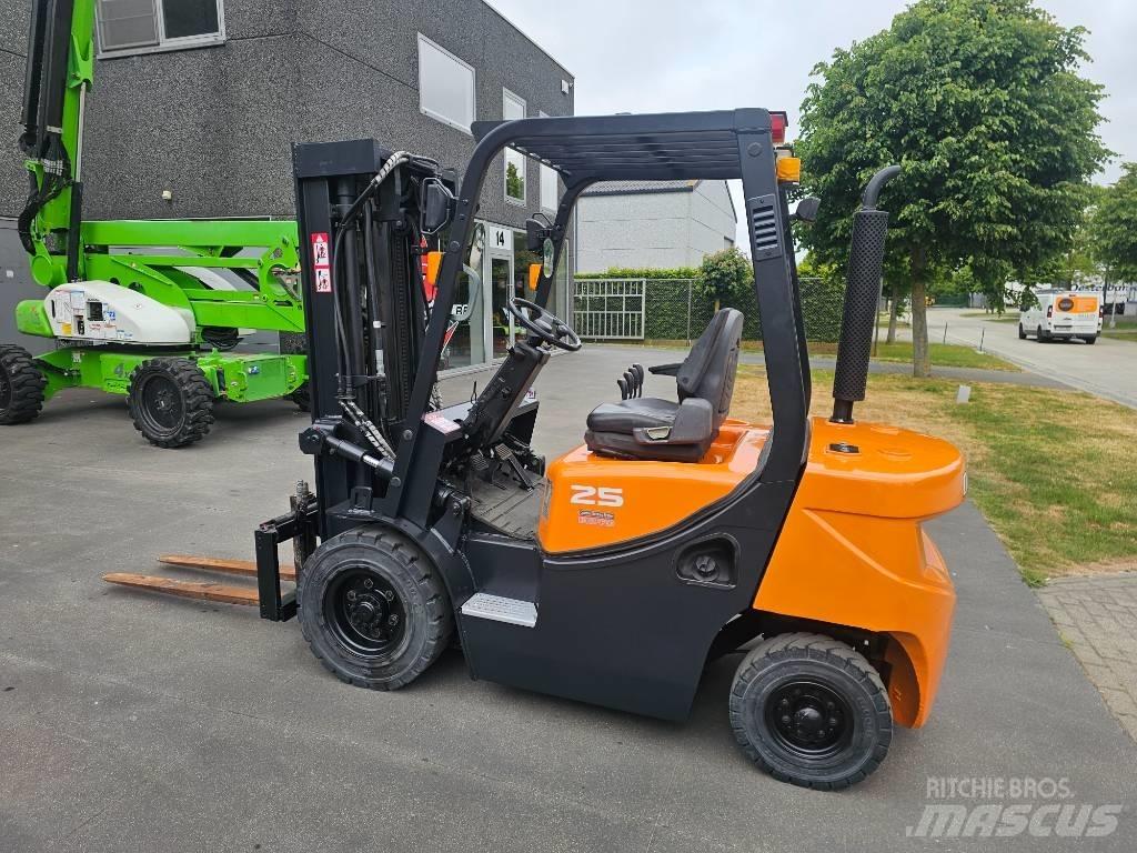 Doosan D 25 G Diesel Forklifts