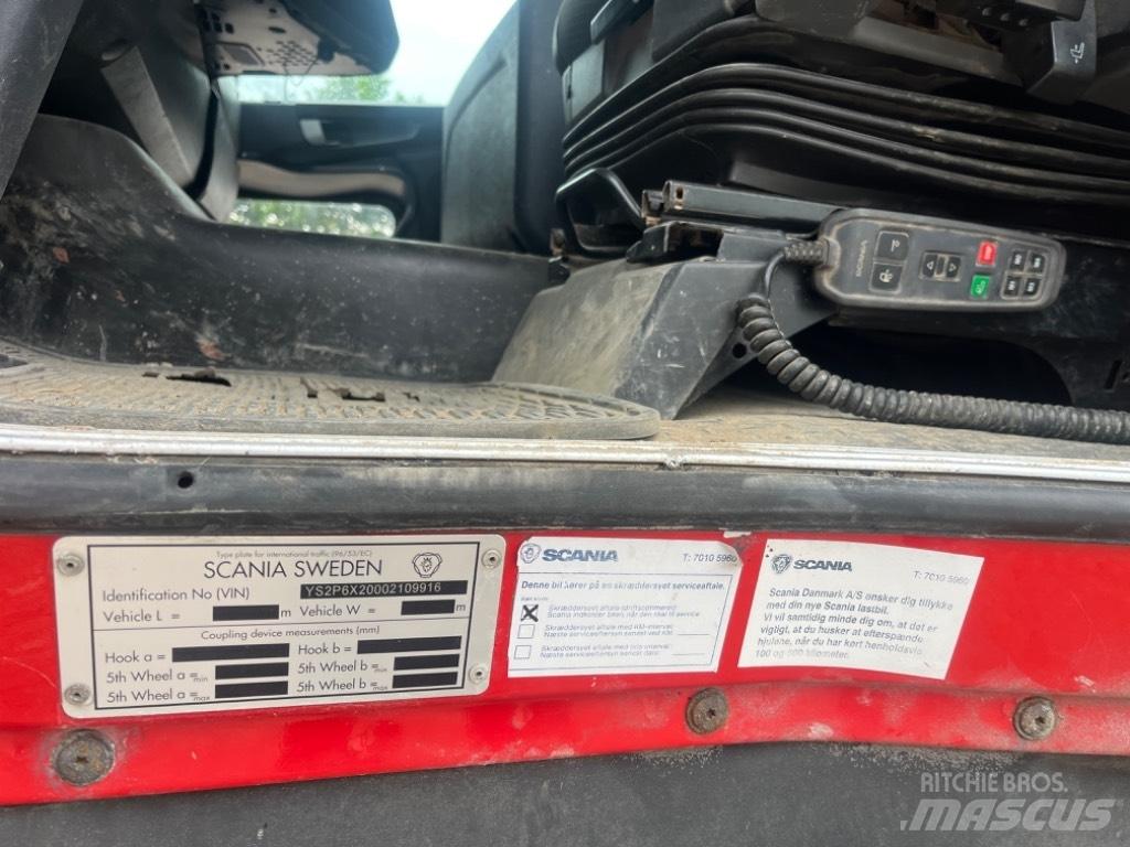 Scania P 320 Hook lift trucks