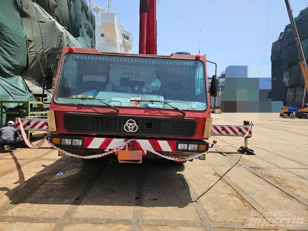 Krupp kmk5160 Mobile and all terrain cranes