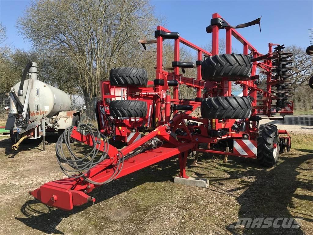 Horsch Terrano 5FM Cultivators