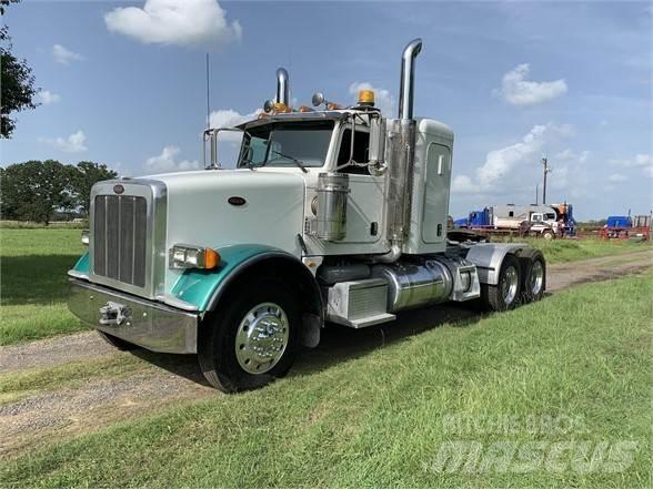 Peterbilt 367 Conventional Trucks / Tractor Trucks