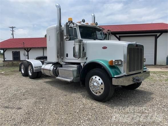 Peterbilt 367 Conventional Trucks / Tractor Trucks