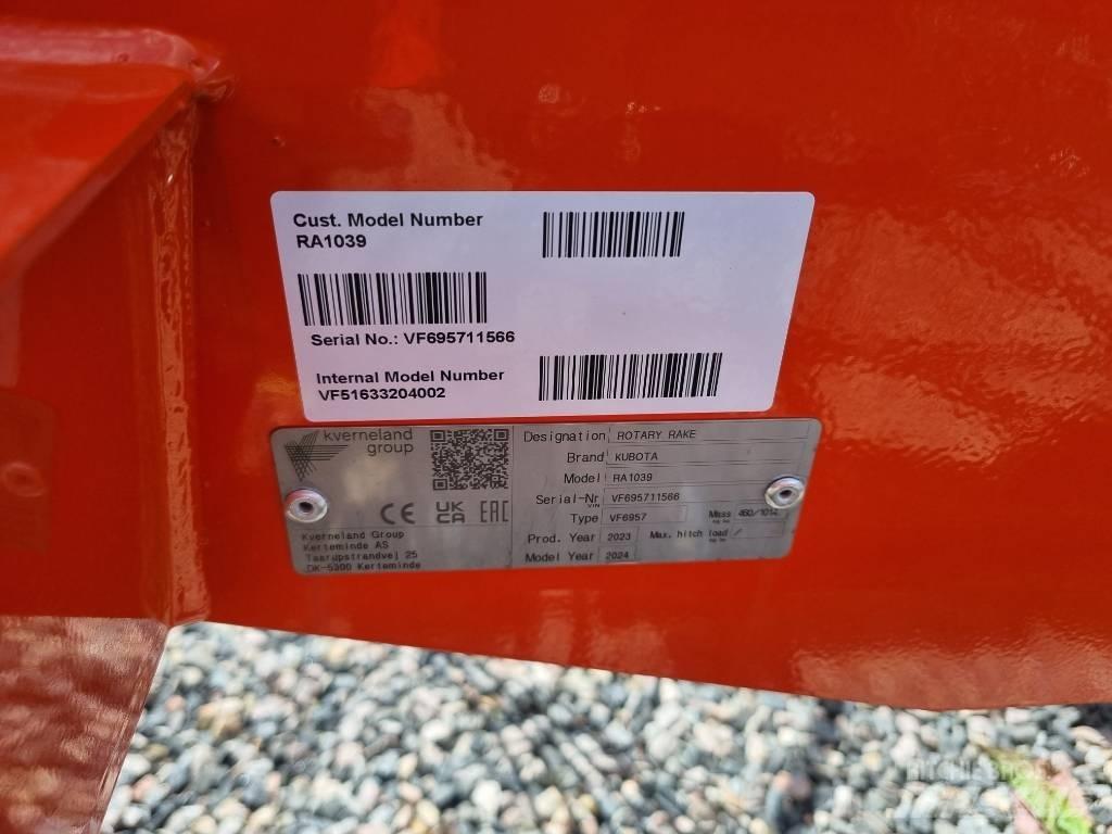 Kubota RA 1039 Swathers \ Windrowers