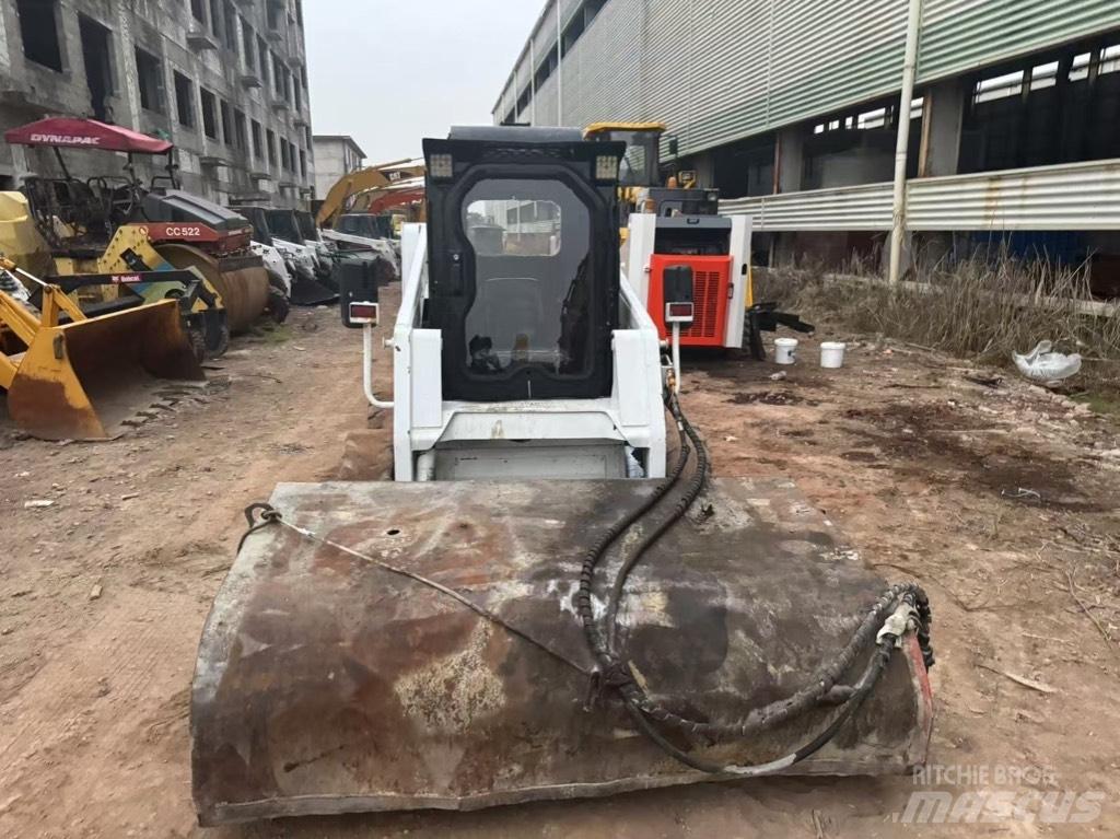  WS 60 Skid Steer Loaders
