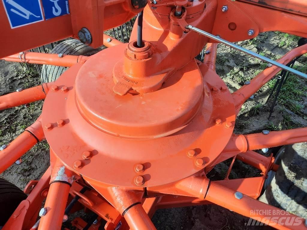Kuhn GA6632 Swathers \ Windrowers