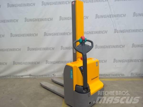 Jungheinrich EMC 110 Pedestrian stacker