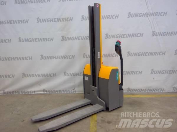 Jungheinrich EMC 110 Pedestrian stacker