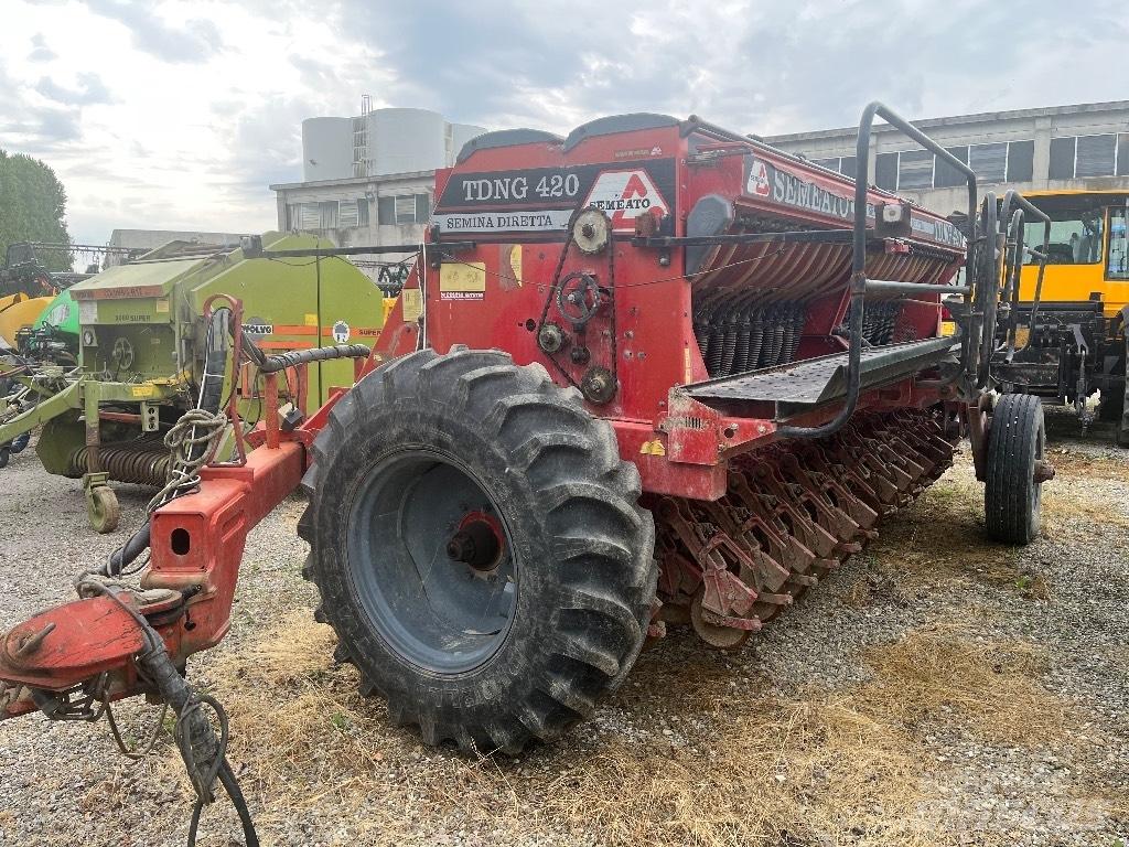 Semeato TNDG 420 Farm Drills
