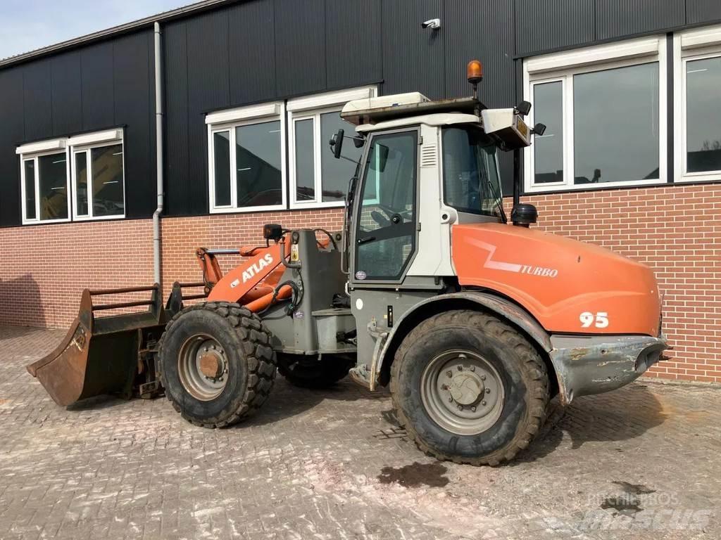 Atlas AR95 Wheel Loaders