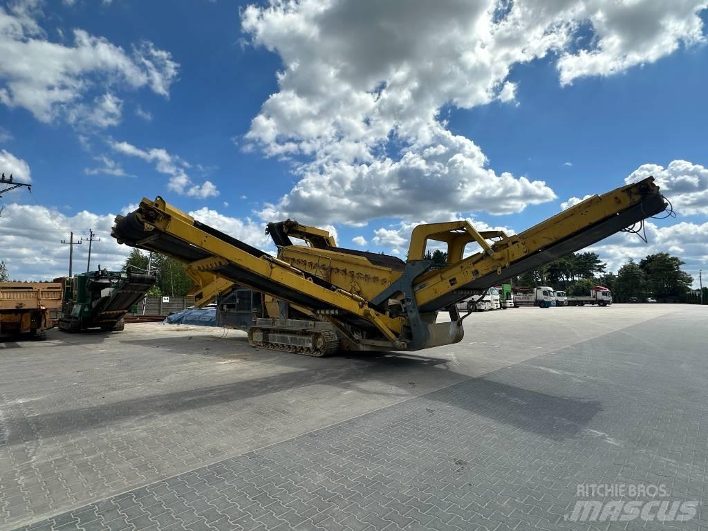 McCloskey R155 Mobile screeners