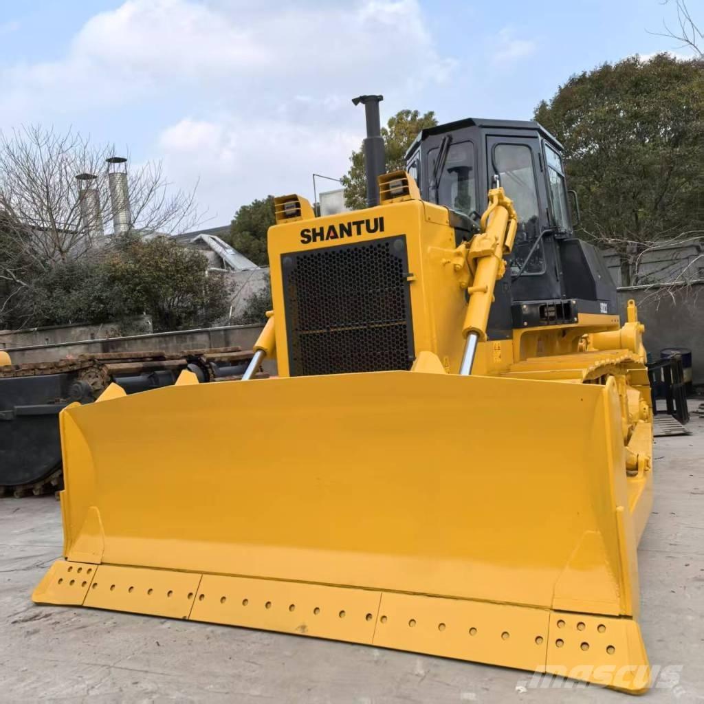 Shantui SD22 Crawler dozers