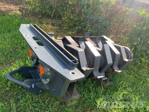 Arjes impaktor 250 Waste / Recycling & Quarry Attachments