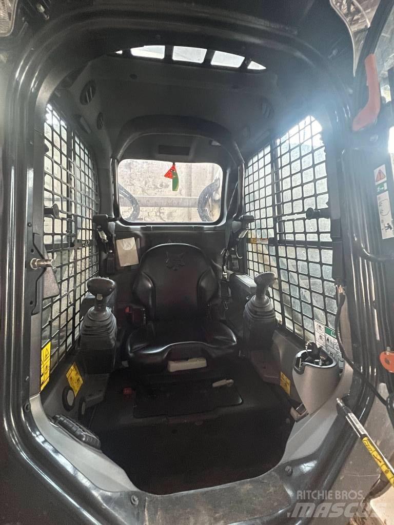 Bobcat T 770 Crawler Loaders