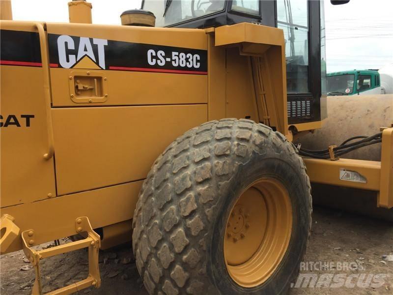 CAT CS 583 C Single drum rollers