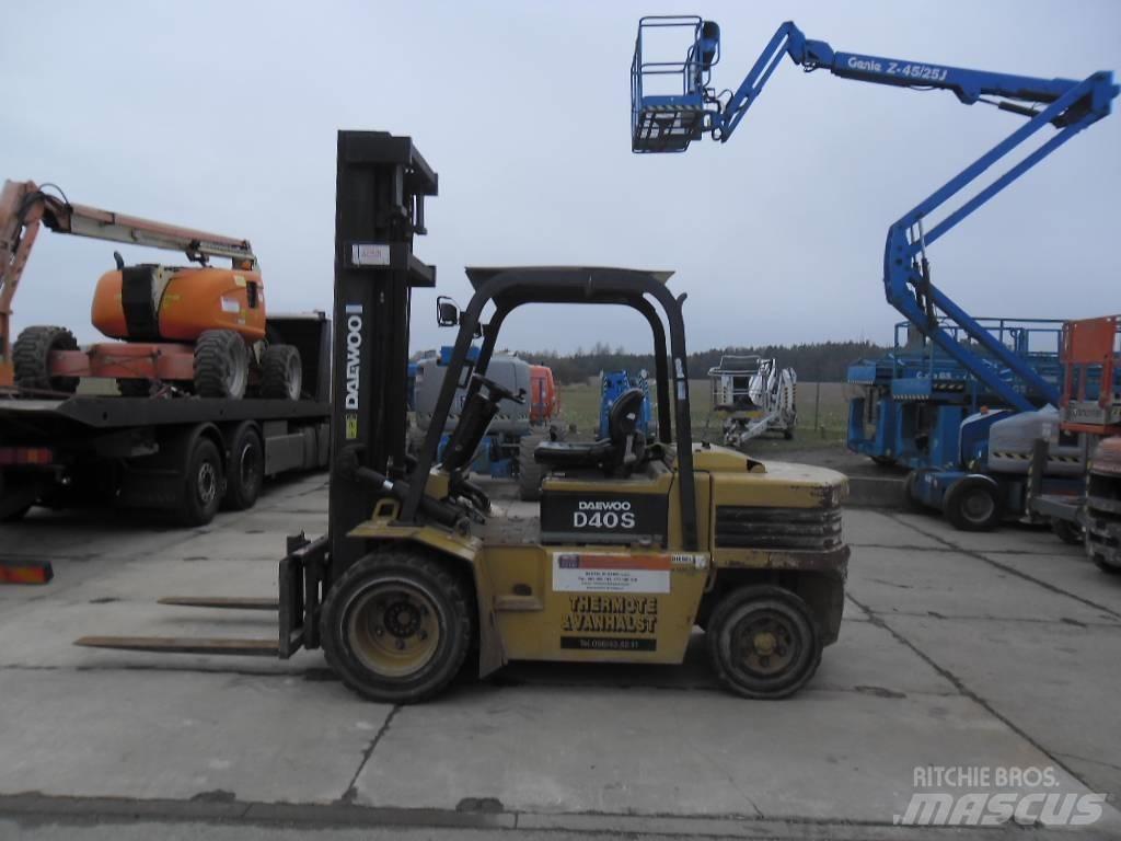 Daewoo Doosan D 40S Diesel Forklifts
