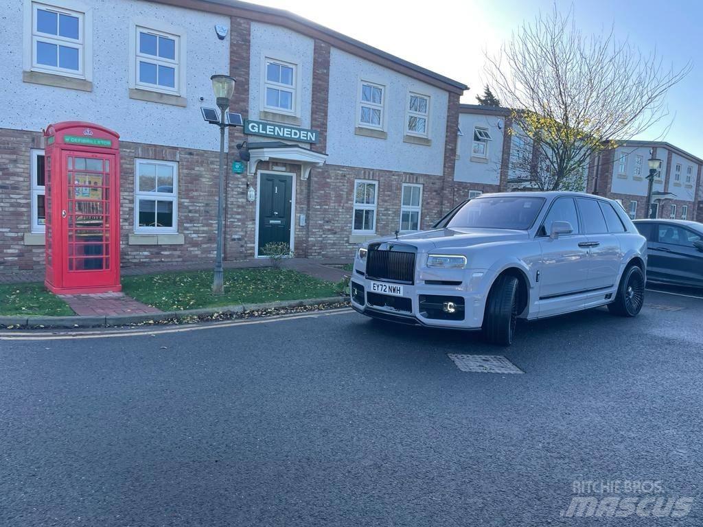 Rolls Royce Cullinan Automobiles / SUVS