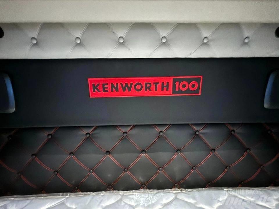 Kenworth T 680 Conventional Trucks / Tractor Trucks