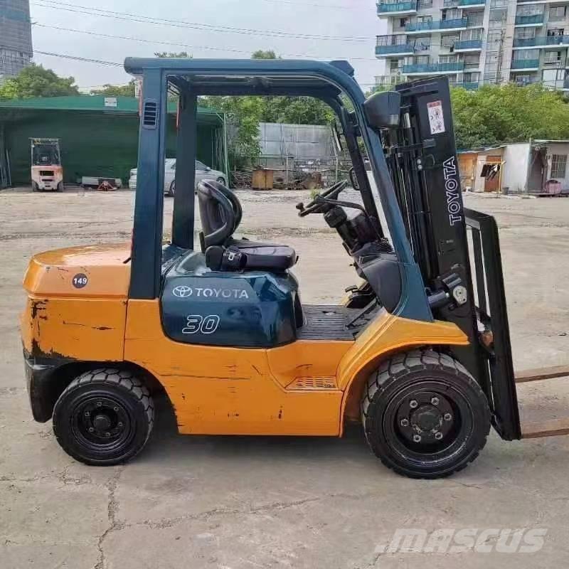 Toyota FD 30 Diesel Forklifts