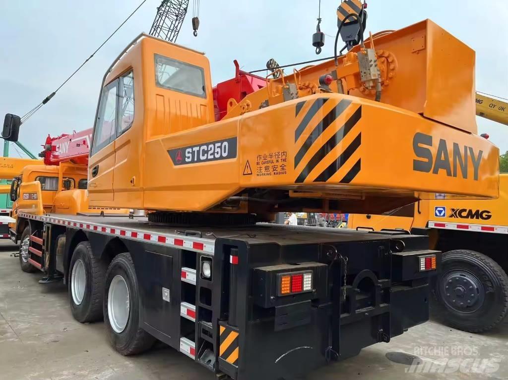 Sany STC 250 Mobile and all terrain cranes