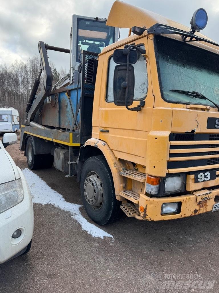 Scania P 82 H Skip loader trucks