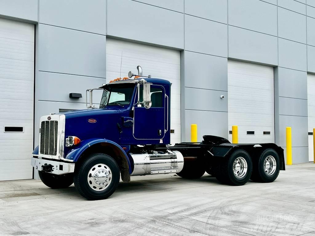 Peterbilt 365 Conventional Trucks / Tractor Trucks
