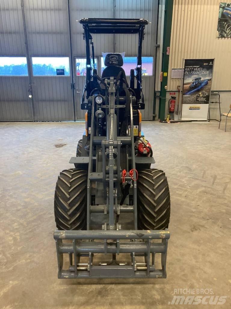 GiANT G1500 Mini Loader