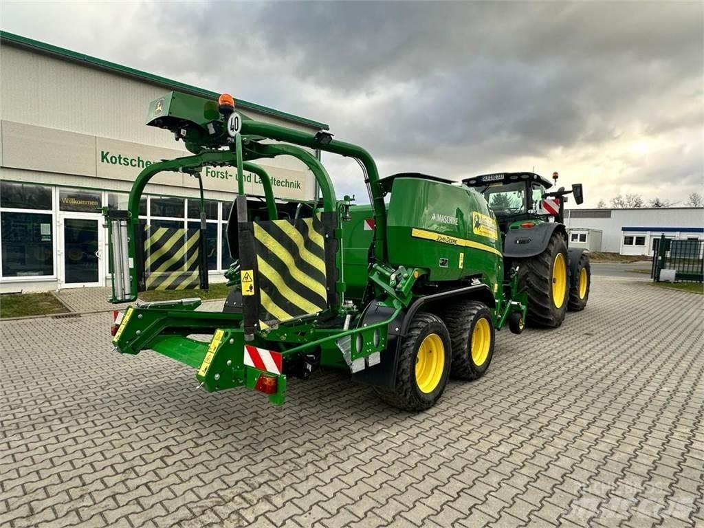 John Deere C441R Round Balers