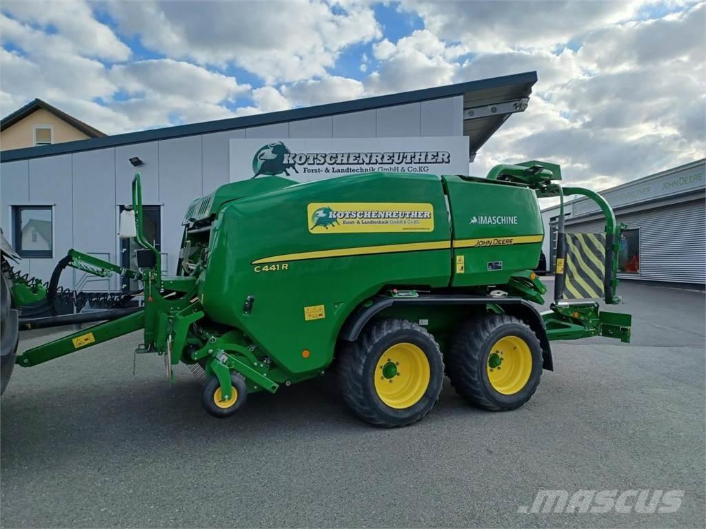 John Deere C441R Round Balers