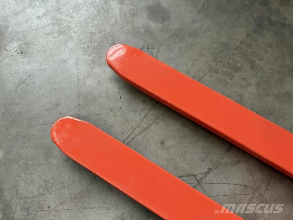 Toyota HHM 100 Pallet Truck