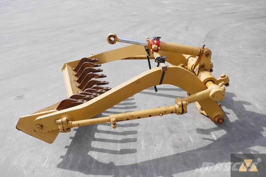 CAT 140H Scarifier Other
