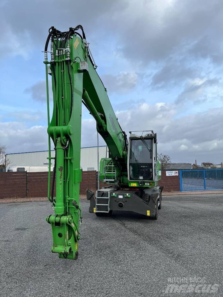 Sennebogen 821 Waste / Industry Handlers