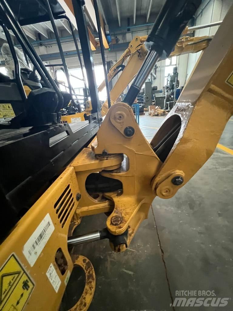 CAT 302 CR Mini Excavators <7t (Mini Diggers)