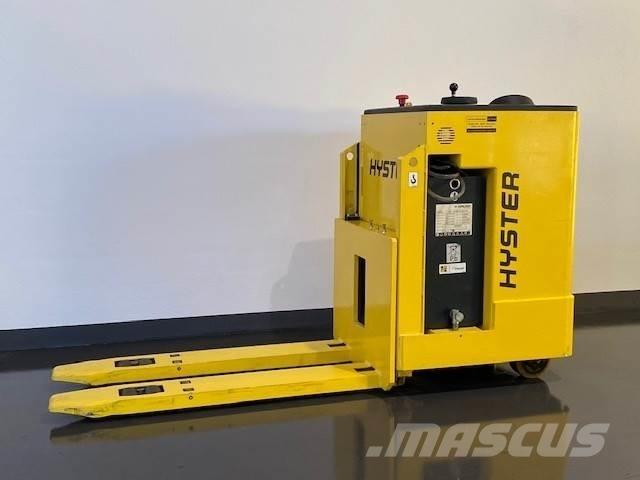 Hyster RP2.0N Pedestrian stacker