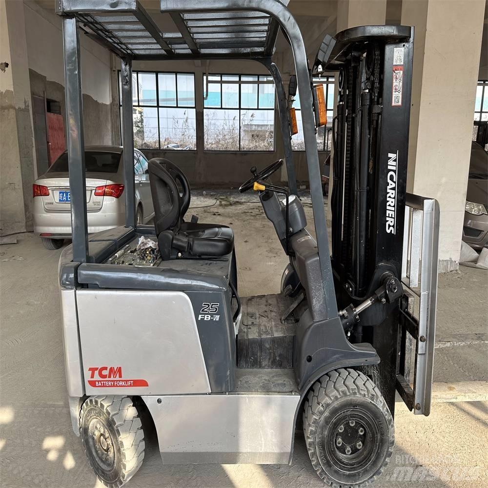 TCM FB25-7 Electric Forklifts