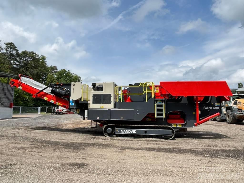 Sandvik QJ 241 Mobile crushers