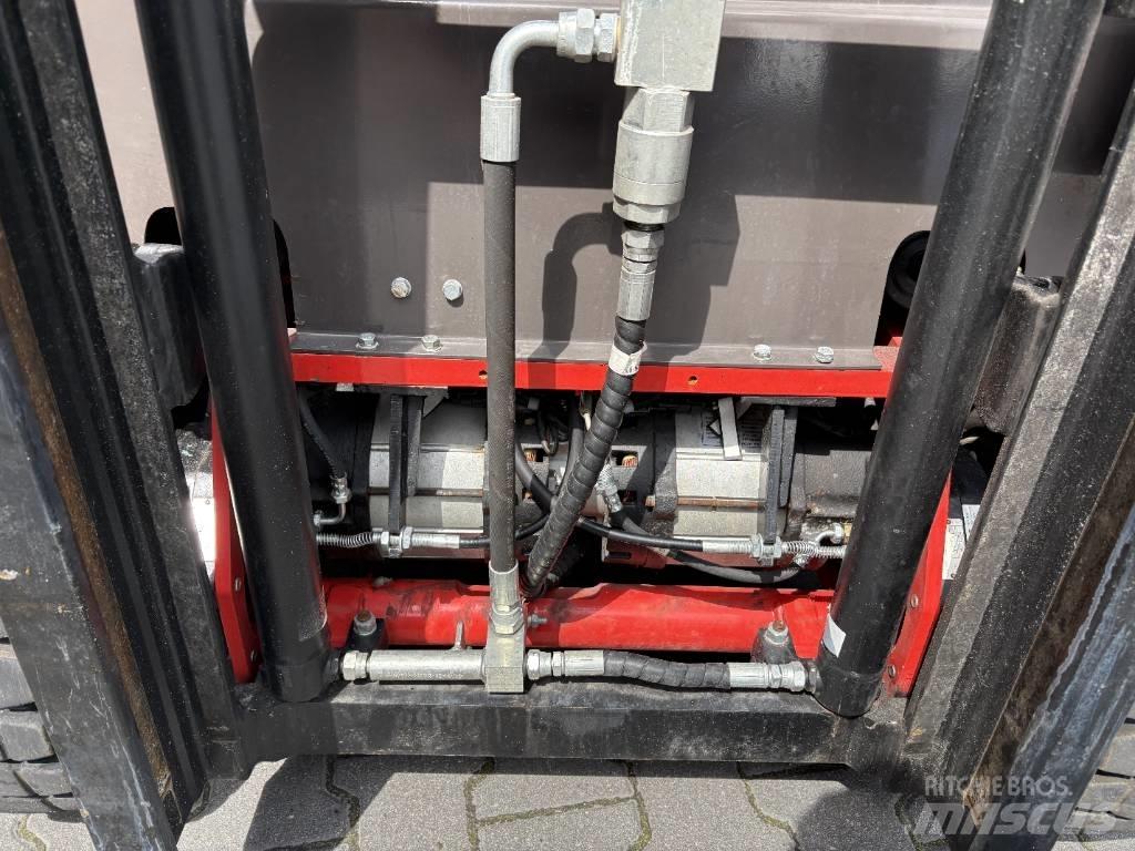 Manitou ME 318 Electric Forklifts