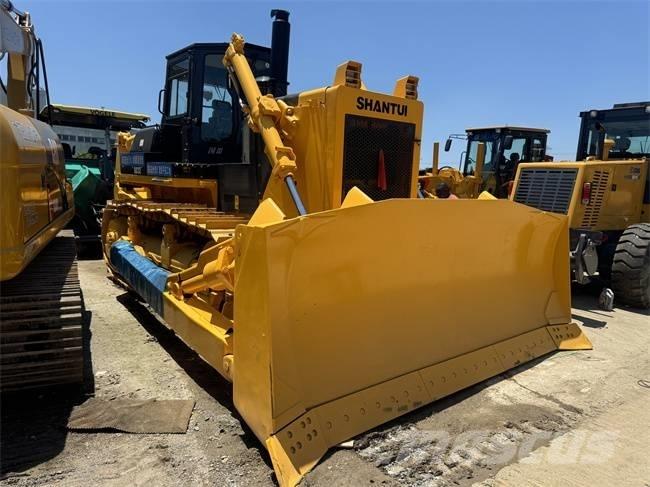 Shantui SD 32 Crawler dozers
