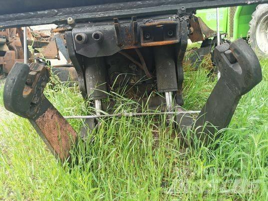 Valtra T 151 WOM Booms and dippers