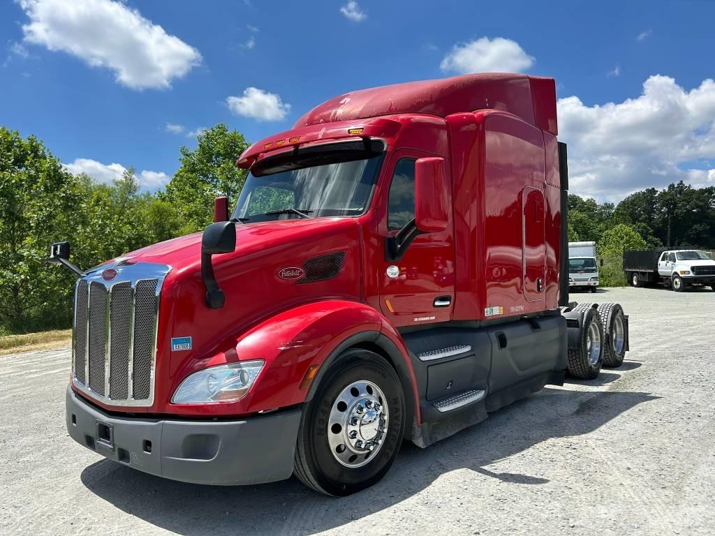 Peterbilt 579 Conventional Trucks / Tractor Trucks