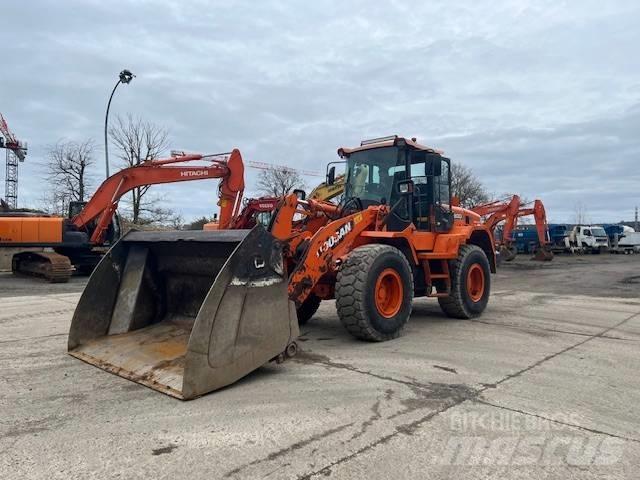 Doosan DL 200 Wheel Loaders