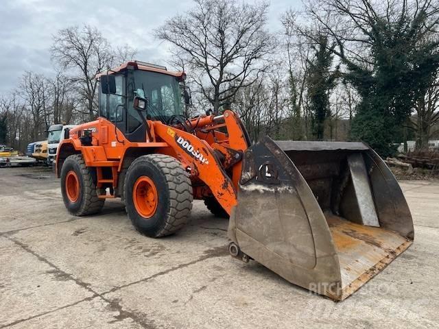 Doosan DL 200 Wheel Loaders