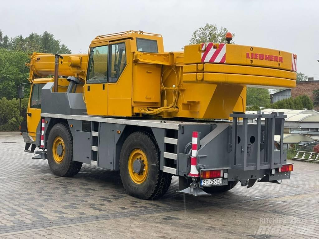 Liebherr LTM 1030/2 Mobile and all terrain cranes