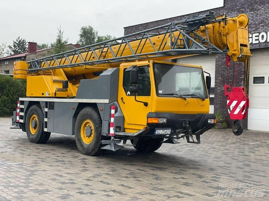 Liebherr LTM 1030/2 Mobile and all terrain cranes