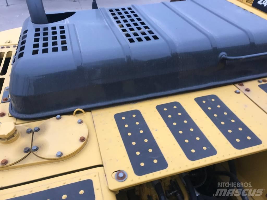 Komatsu PC 220-8 Crawler Excavators